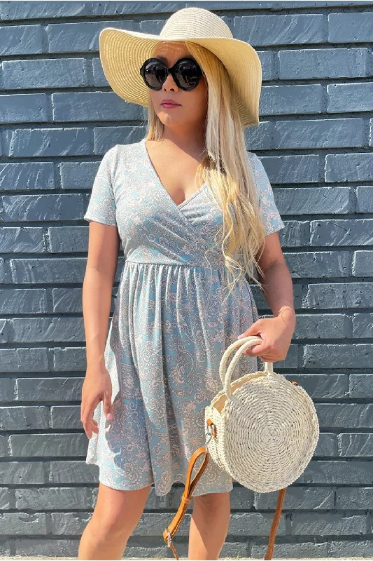 Short Sleeve V-Neck Dress