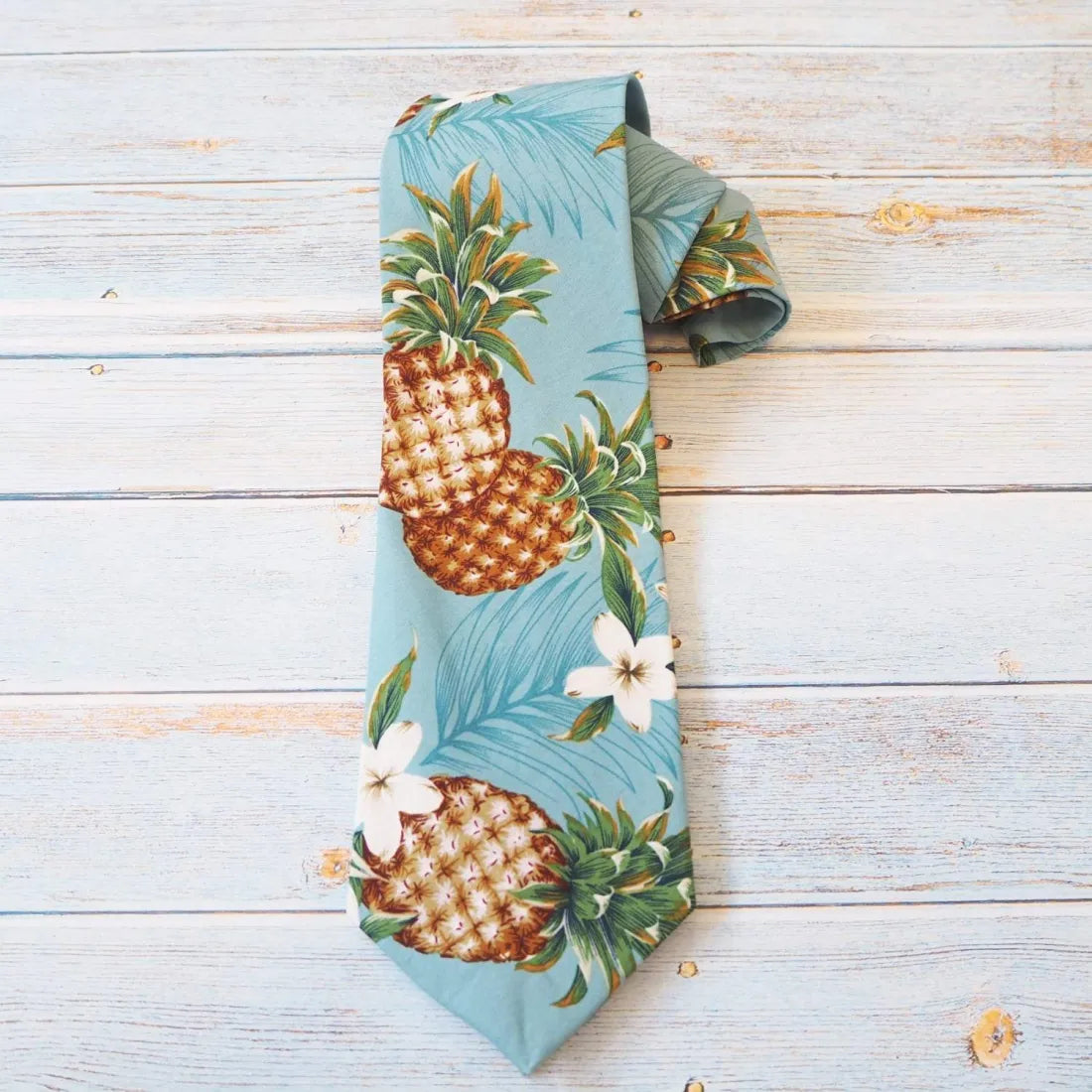 Pineapple King Hawaiian Necktie