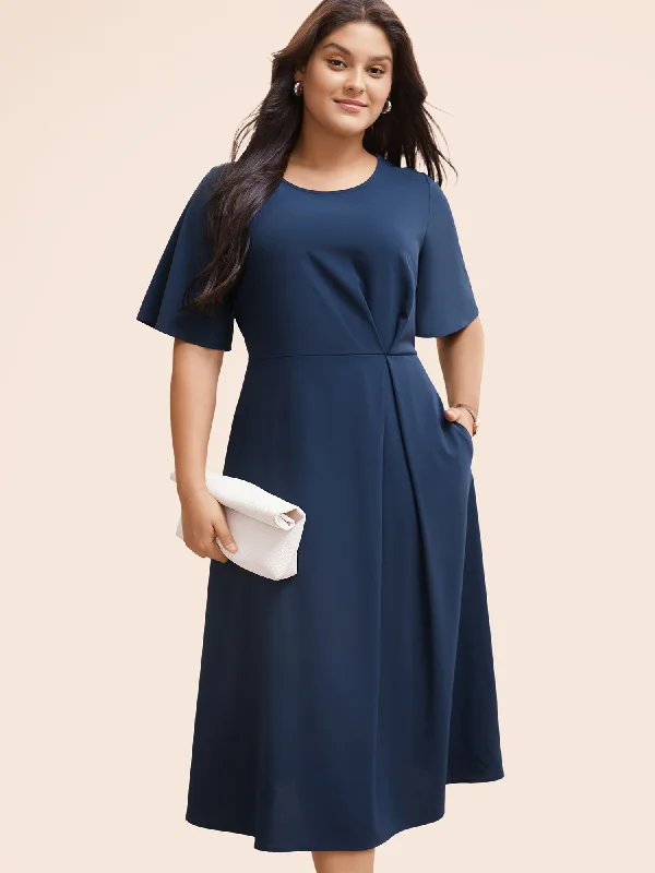 Plain Round Neck Plicated Detail Dress